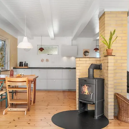 Holiday home Beautiful In With Wifi